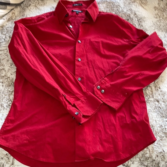 🤩🤩🤩WOW  GET IN TIME FOR XMAS !! Express men’s button down ! 🤩🤩🤩 - Picture 1 of 2